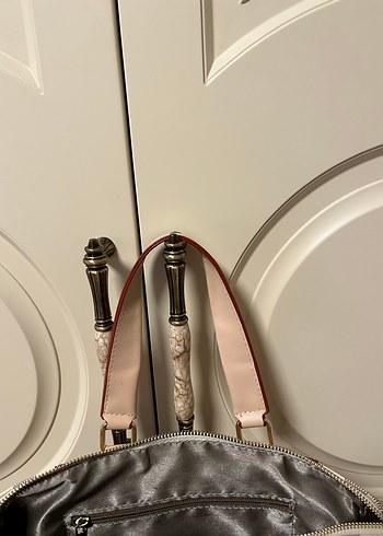 Bej Kareli Tokalı Modern Klasik Kadın Çantası - Görsel 6