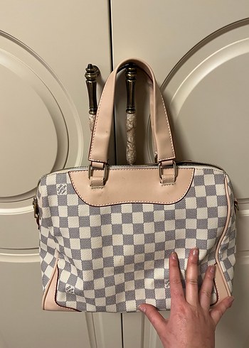 Bej Kareli Tokalı Modern Klasik Kadın Çantası - Görsel 10