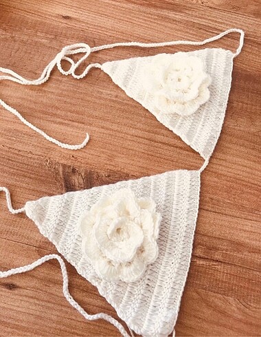 Bikini üstü