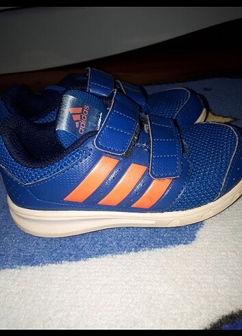28 Beden Adidas ayakkabı 