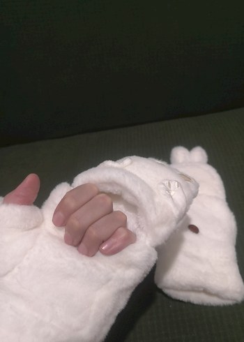 Beyaz Kürklü Yumoş Eldiven - Görsel 2