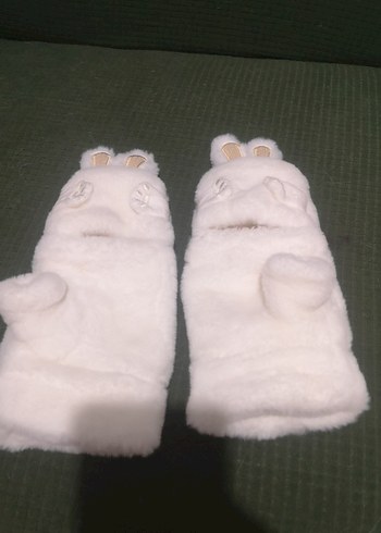 Beyaz Kürklü Yumoş Eldiven - Görsel 3