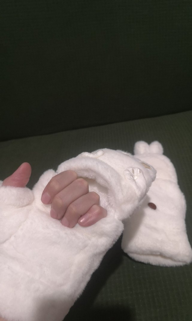 Beyaz Kürklü Yumoş Eldiven - Görsel 2