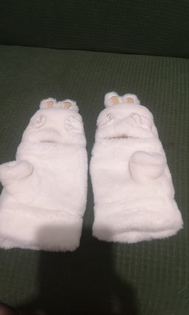 Beyaz Kürklü Yumoş Eldiven - Görsel 3