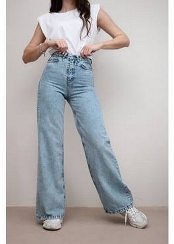 Rahat Kesim Geniş Paça Kadın Denim Pantolon
