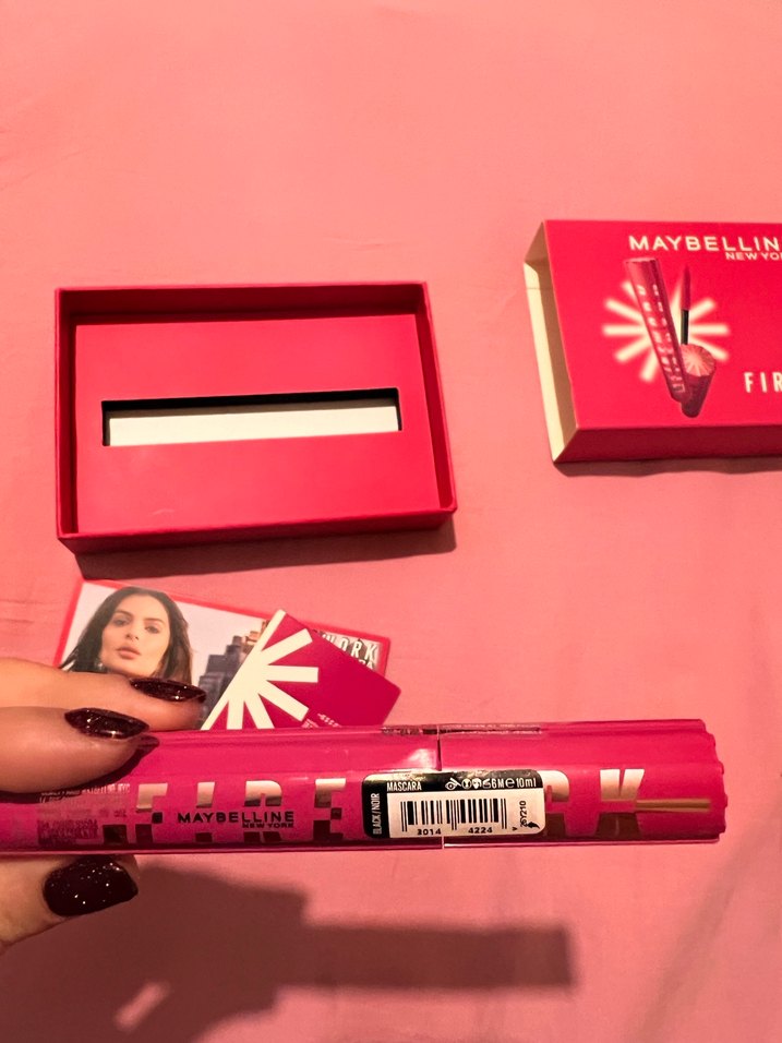 Maybelline Firework 
 Maskara - Görsel 3