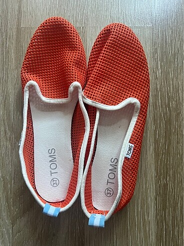 toms plaj ayakkabısı
