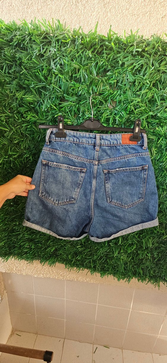 bershka 36 beden yuksek bel kot short - Görsel 4