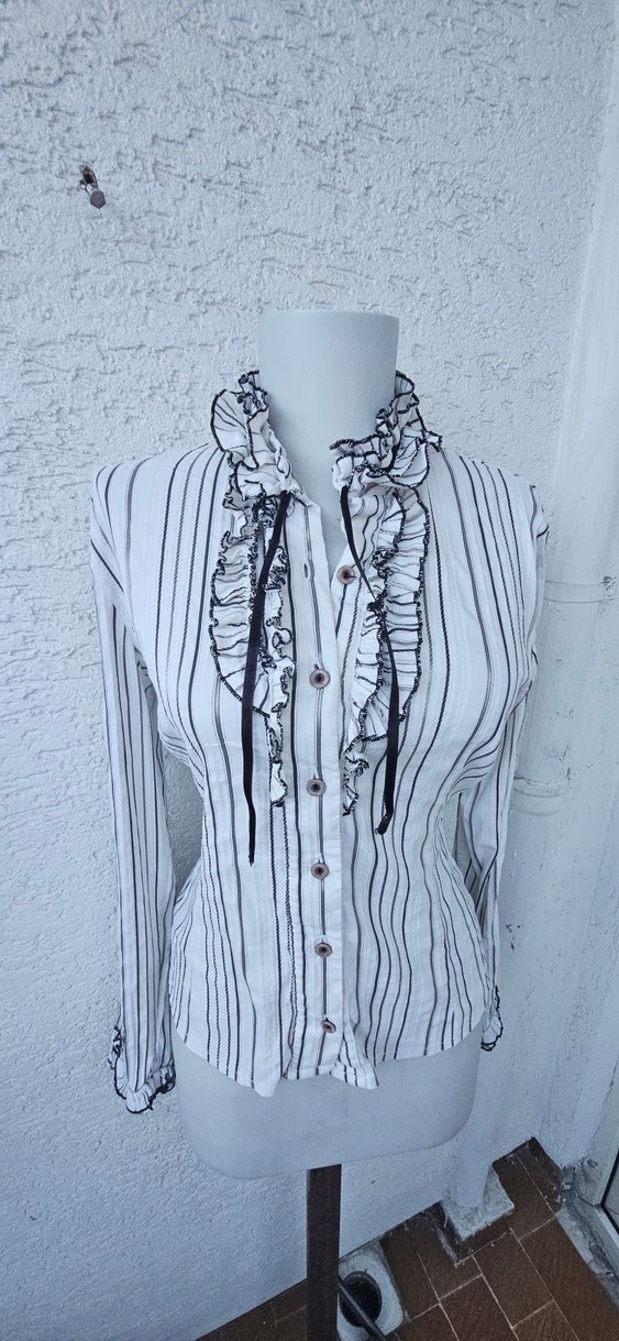 Piliseli Yakalı Uzun Kollu Kadın Gömlek - Görsel 2