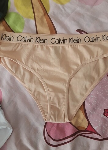 m Beden Calvin Klein külot