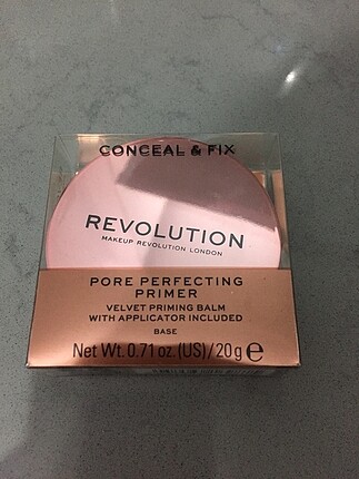 Revolution conceal pore perfecting primer makyaj bazı