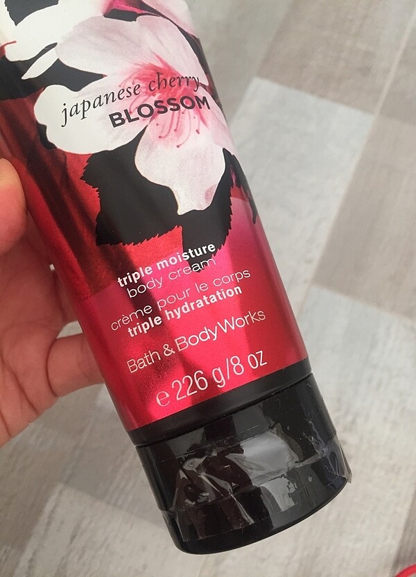 Bath and body works body cream - Görsel 3