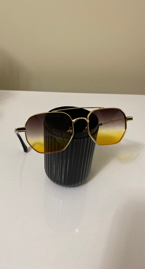 Şeffaf Sarı Kadın Gözlüğü - Görsel 3