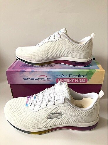 40 Beden Skechers 40 numara?