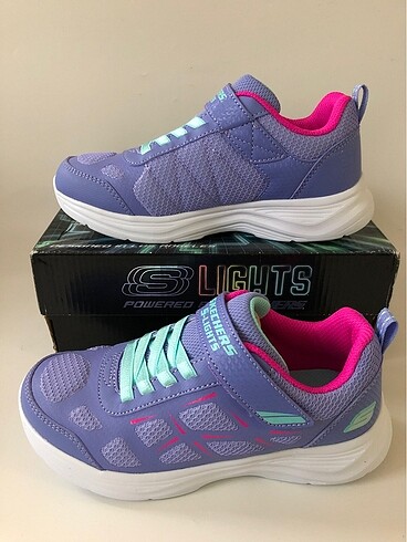 33 Beden Skechers 33 numara ışıklı