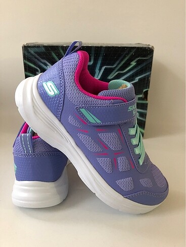 33 Beden mor Renk Skechers 33 numara ışıklı