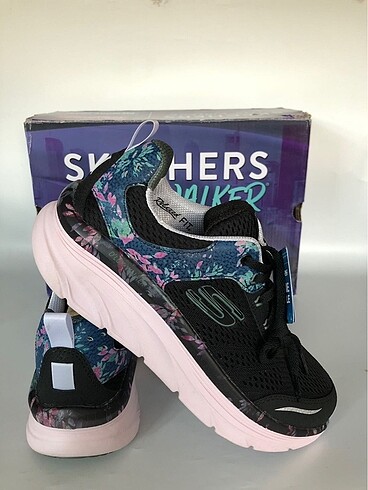 36,5 Beden Skechers 36.5 numara?