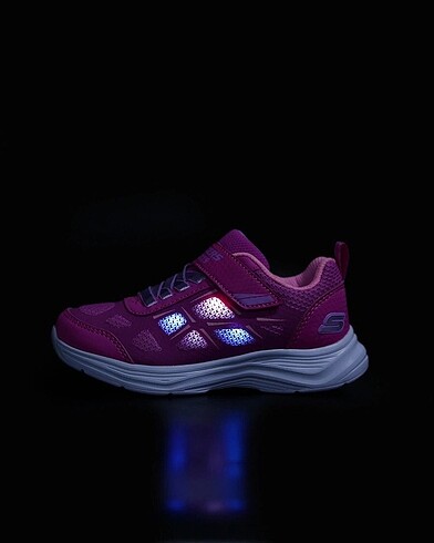 Skechers 33 numara ışıklı?