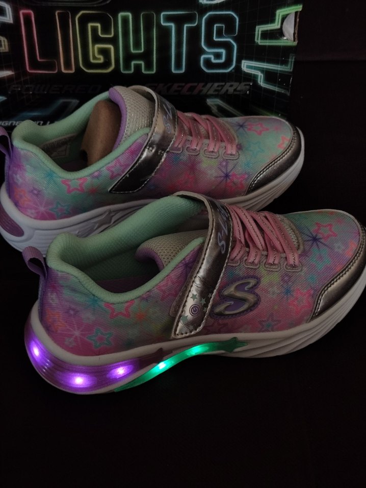 Skechers Kız Çocuk Çok Renkli Pop Kültür Işıklı Spor Ayakkabı - Görsel 3