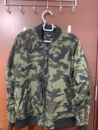 Pull and Bear Pull&bear bomber cekett