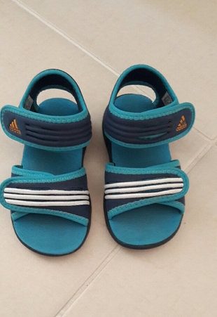 adidas sandalet