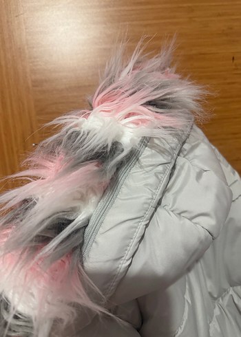 Kız Çocuk Gri Kürklü Mont LCW - Görsel 3