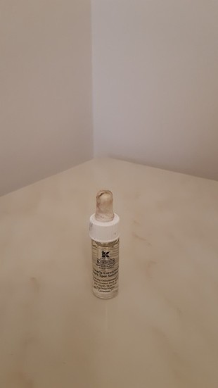 Kiehls clearly corrective dark spot solution 