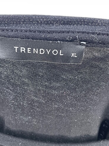 xl Beden siyah Renk Trendyol & Milla Bluz %70 İndirimli.