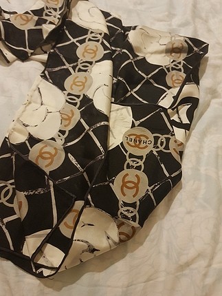 Chanel esarp chanel