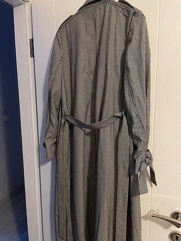 40 Beden siyah Renk H&m trençkot