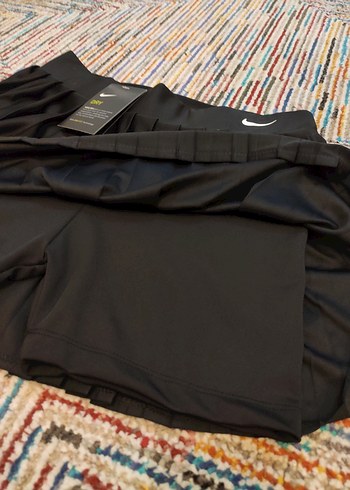 Nike Siyah Pilili Mini Spor Şortlu Etek - Görsel 5