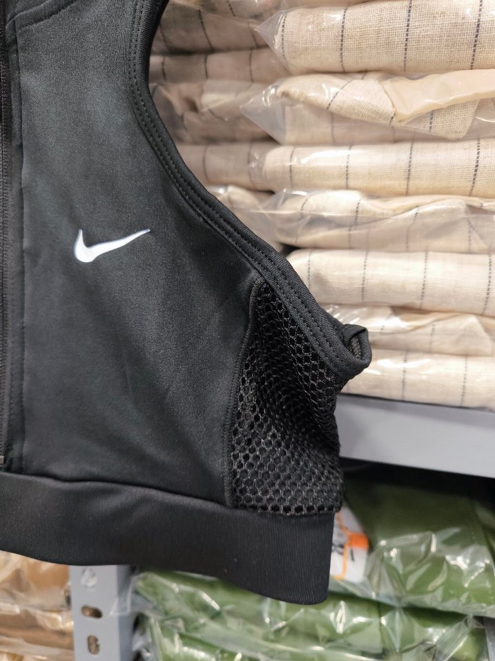 Nike Siyah Fermuarlı Kolsuz Spor Büstiyer - Görsel 2