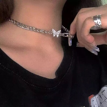 Kelebek choker kolye