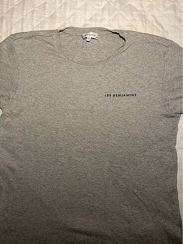 Les benjamins gri t shirt