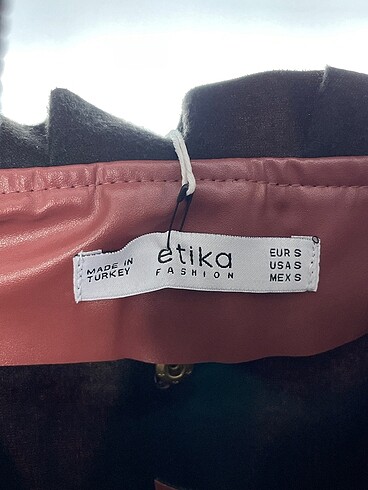 s Beden çeşitli Renk PreLoved Mini Etek %70 İndirimli.