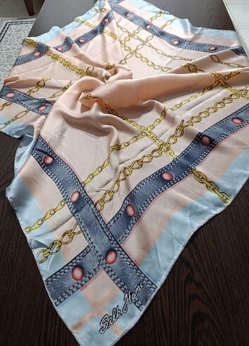 Silk & Cashmere SİLK HOME MARKALI İPEK EŞARP