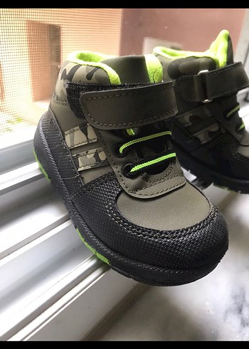 Erkek Çocuk Kamuflaj Desenli Cırt Cırtlı Bot - Görsel 2