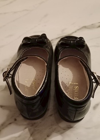 kullanilmadi Kemerli Siyah Kız Çocuk Babet Ayakkabı - Görsel 3