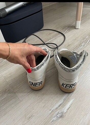 Golden Goose Deluxe GOLDEN GOSSE