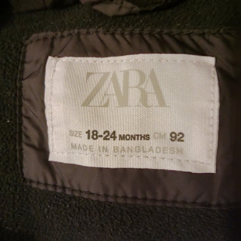 Siyah Kapüşonlu unisex Çocuk Mont - Görsel 5