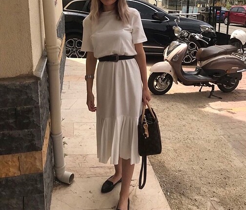 Beyaz elbise