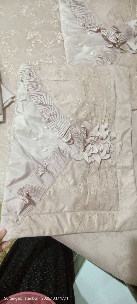 Nakışlı Pembe Yatak Örtüsü - Görsel 4