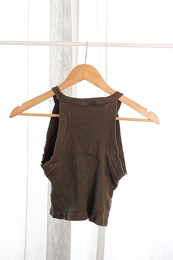 l Beden Bershka haki Crop