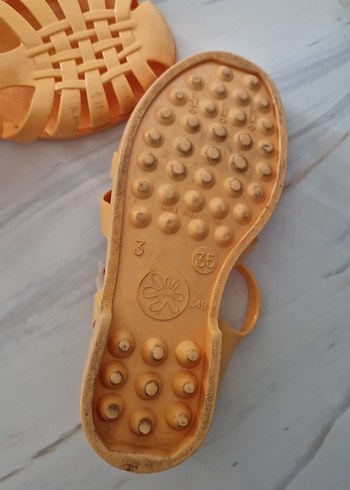 35 Beden yavru agzi renk jel sandalet