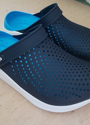 37 Beden lacivert Renk CROCS LİTERİDE ORJİNAL M5 W7