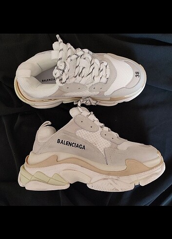 38 Beden BALENCIAGA 