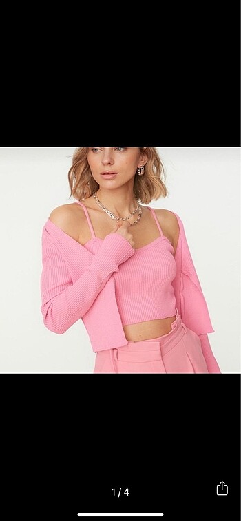 Pembe triko hırka büstiyer takım