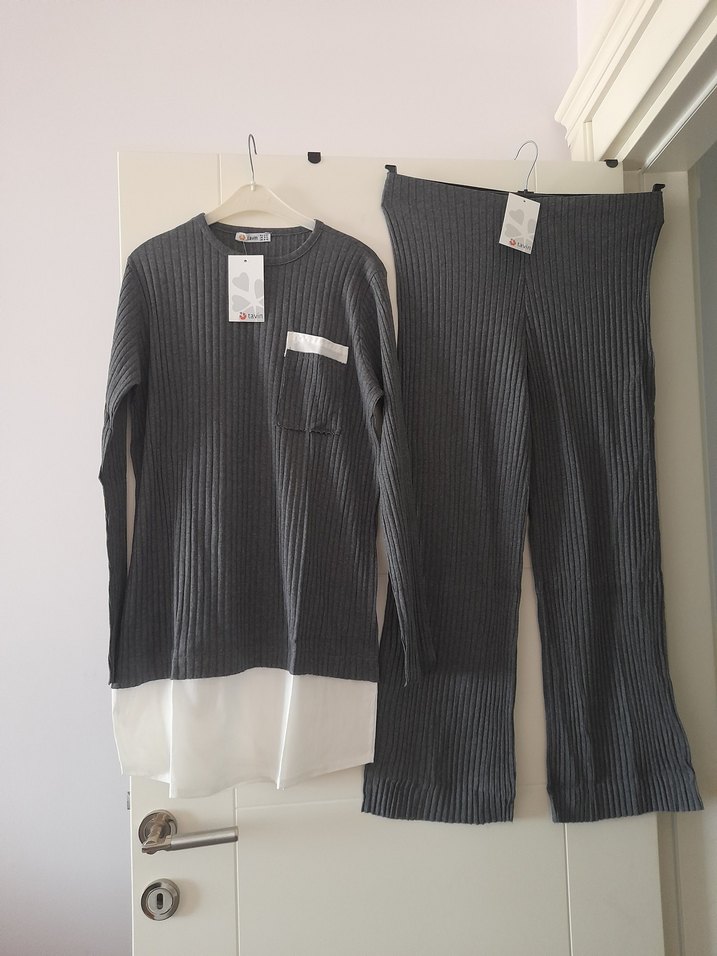 Gri Triko Kadın Tunik ve Pantolon Takımı - Görsel 2