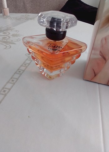 Lancome Tresor Kadın Parfümü - Görsel 2