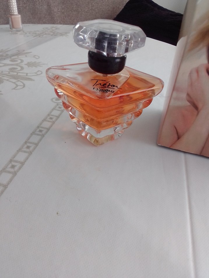 Lancome Tresor Kadın Parfümü - Görsel 2